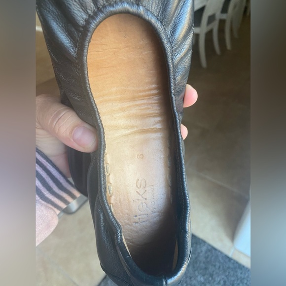 Tieks By Gavriell Ballet Flats Shoes Black Leather Smooth Foldable Size 8 Women - Picture 12 of 14